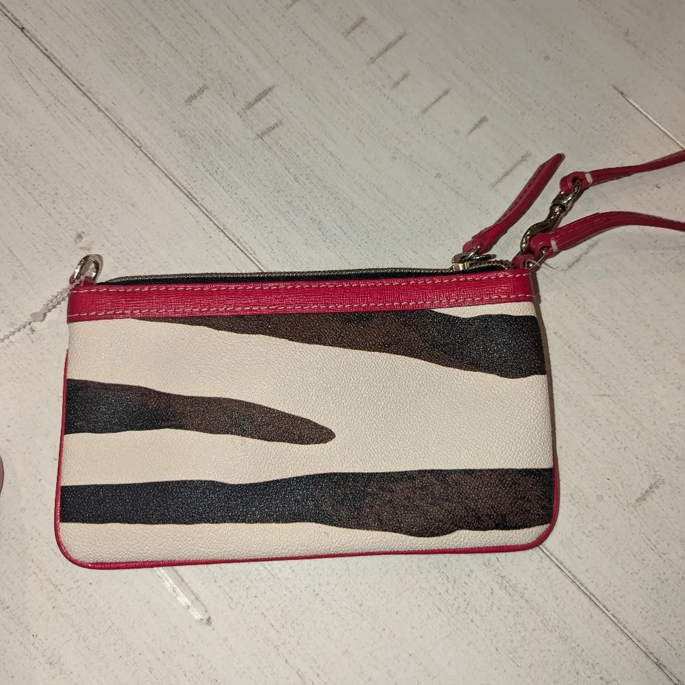 Dooney Bourke wristlet